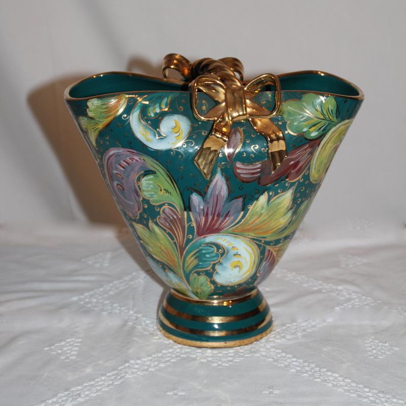 Click here to see larger version of this photo Click here to see larger version of this photo